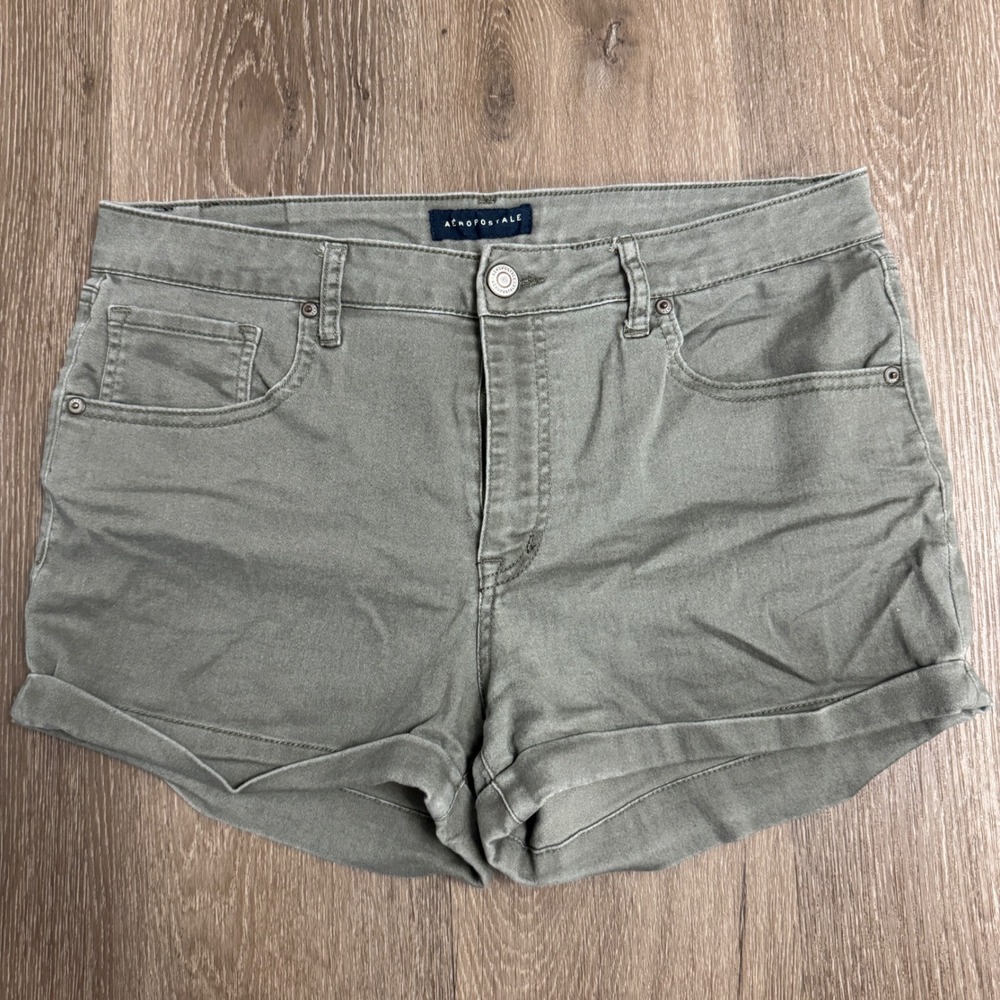 Aeropostale Shorts Women 14 Olive Green High Waisted Midi Rolled Cuff Stretch